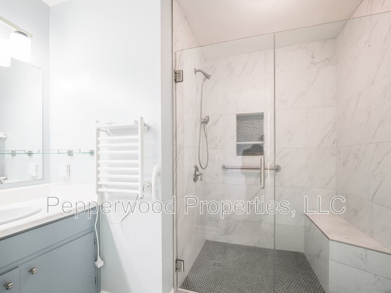 Spartanburg House: 204 Fernbrook Circle