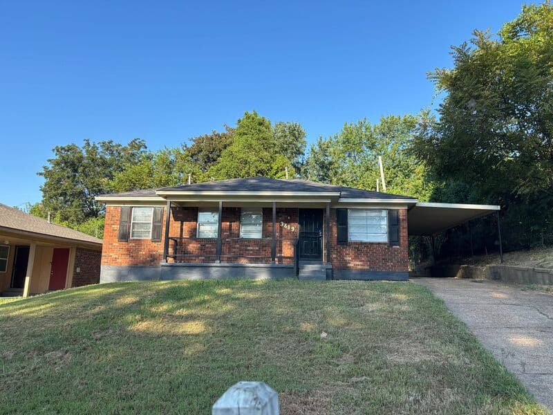 Memphis House: 3489 Overton Crossing St
