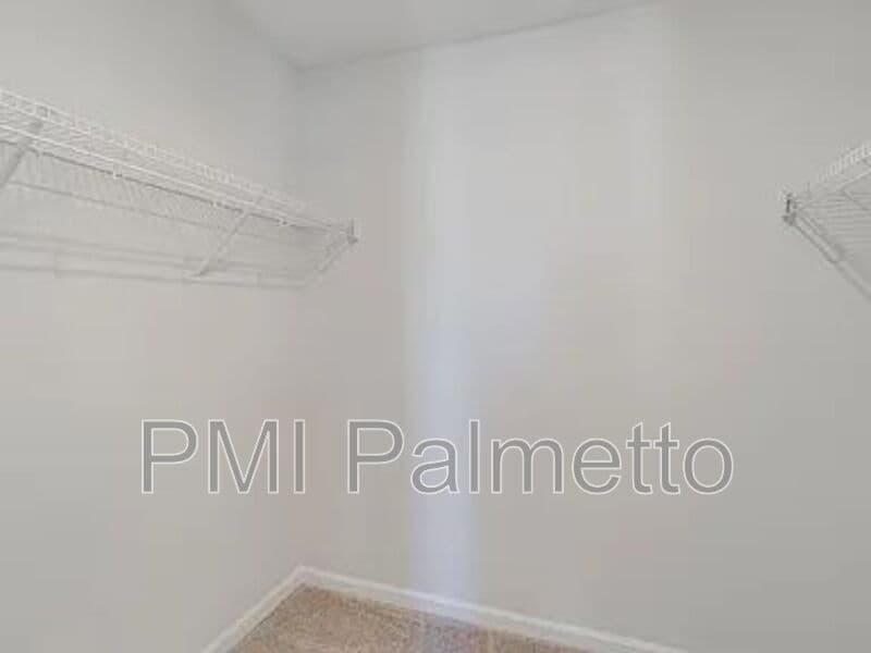 Columbia House: 3022 Harborview Drive