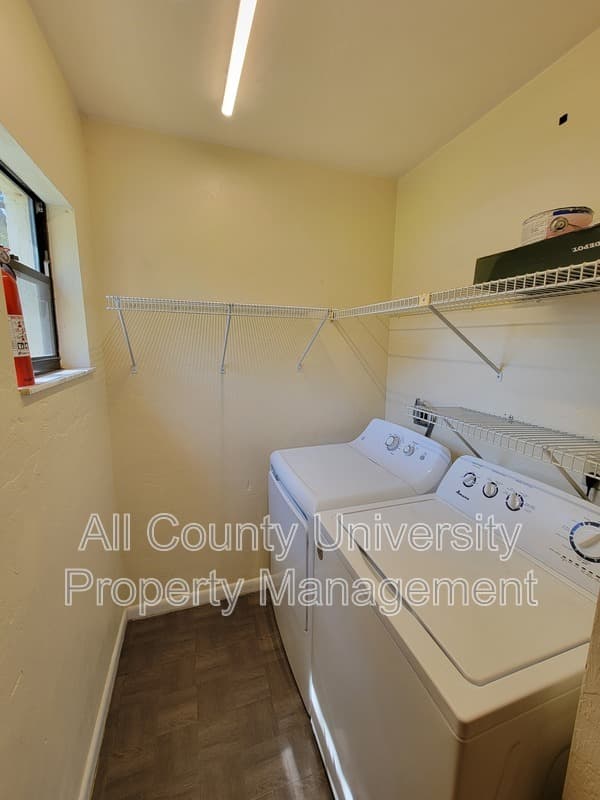 Gainesville Condo: 2735 SW 35th PL
