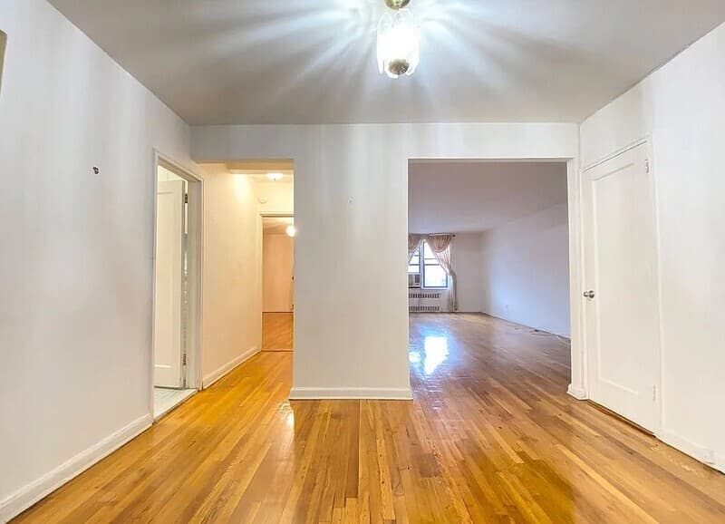 Queens Condo: 84-19 51st Ave