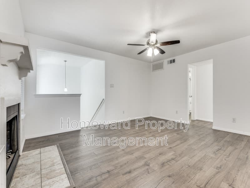 Hurst Condo: 638 Ridgeline Drive