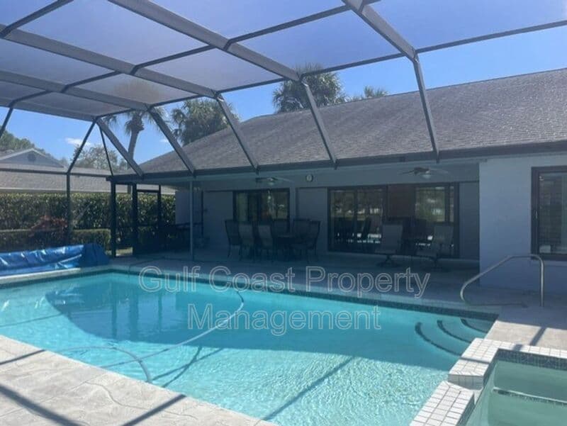 Sarasota House: 4859 Greencroft Rd