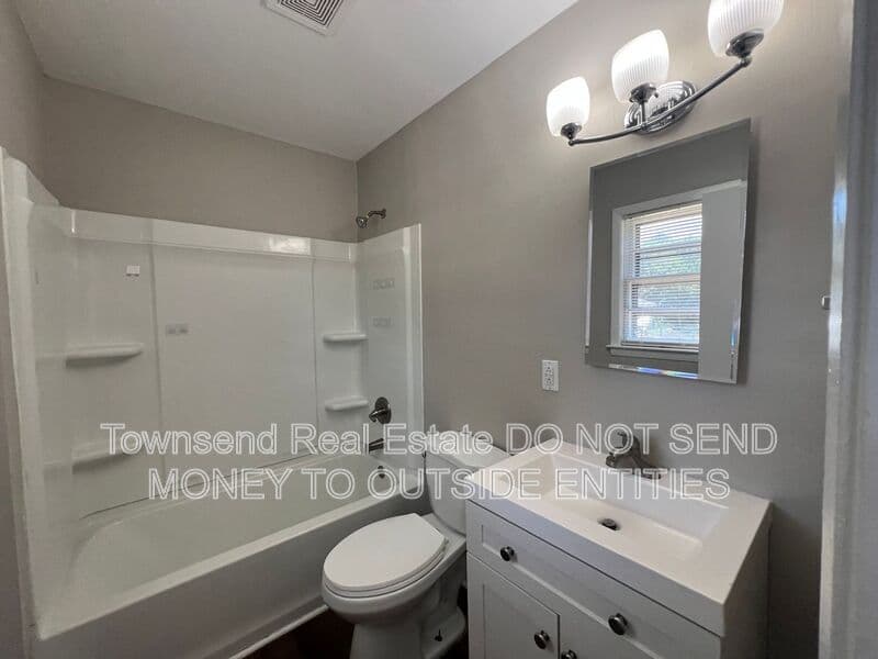 Fayetteville House: 2604 Brentford Dr.
