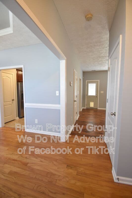 Fayetteville House: 4840 Headwind Drive