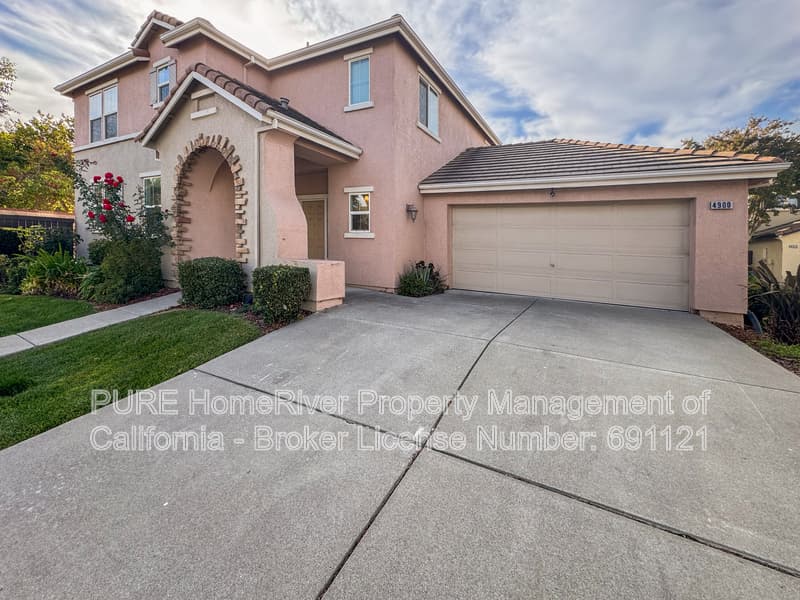 Sacramento House: 4900 Trouville Ln