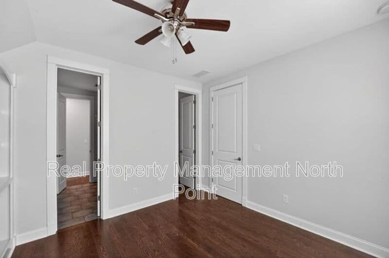 Roswell House: 94 Oxbo Rd