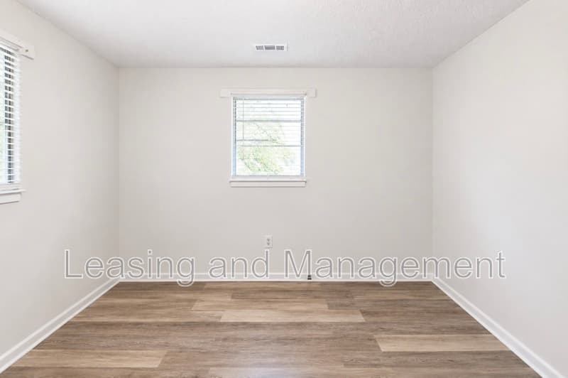 Charleston Condo: 1611 Jessamine Road