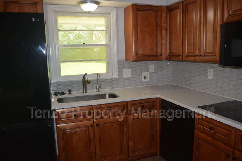 Columbus House: 1815 Marilon Dr