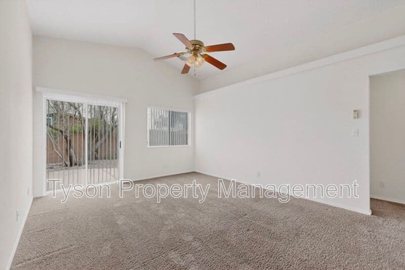 Rio Rancho House: 908 Bursum Ln