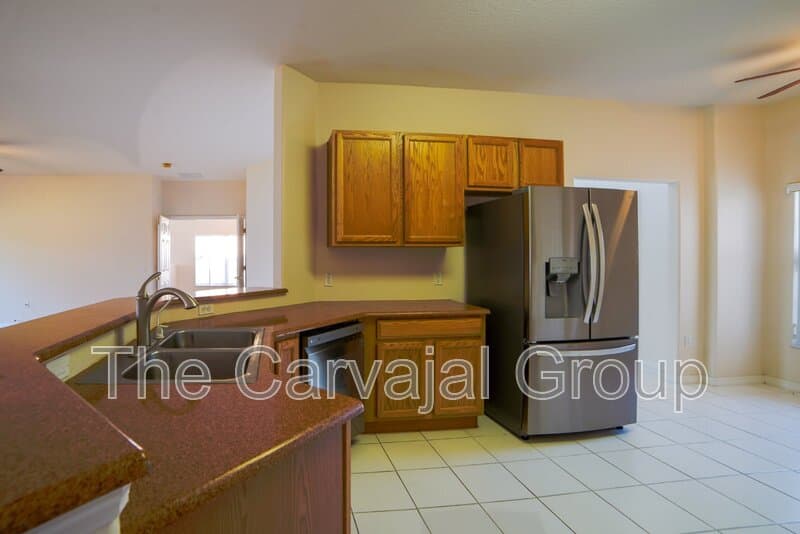 Poinciana House: 1196 Glendora Road North