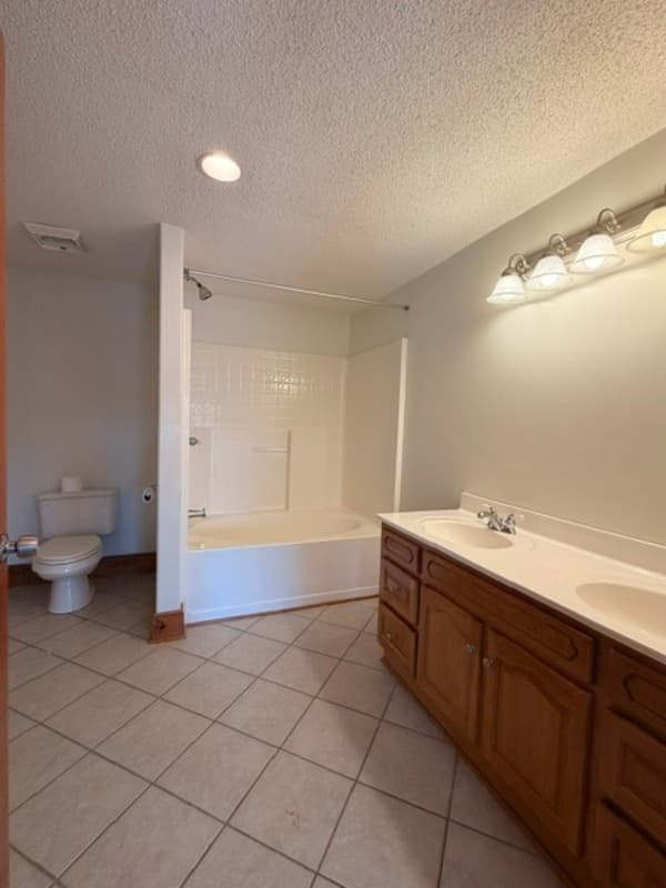 Prosperity Condo: 106 Grace Street - 1