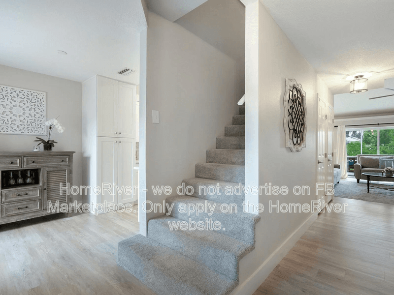 Sarasota Condo: 4422 Winston Ln S