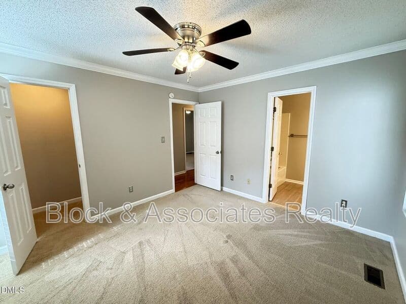 Wake Forest House: 610 E Jones Avenue