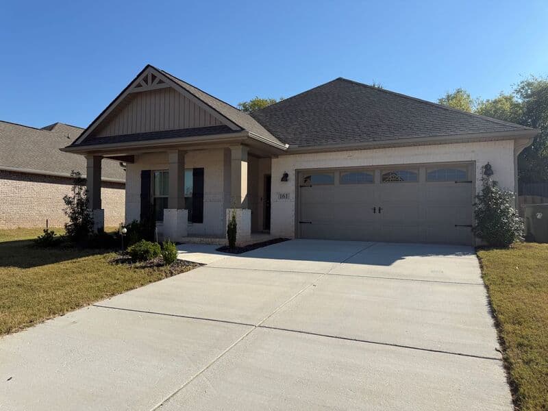 Madison House: 161 Rosemary Ayers Drive