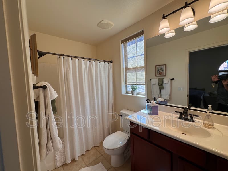 Buckeye House: 4301 N Golf Dr