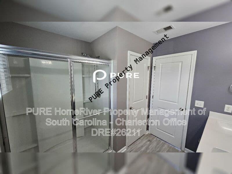 Summerville House: 308 Cantley Ct