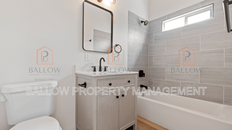 San Diego House: 4880-82 Cole Street