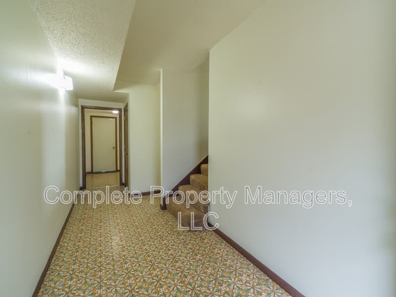 Albert Lea Condo: 1712 Gateway Drive
