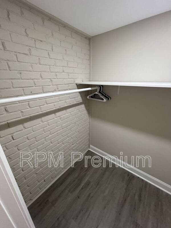 Baton Rouge House: 8724 Pecan Tree Dr.