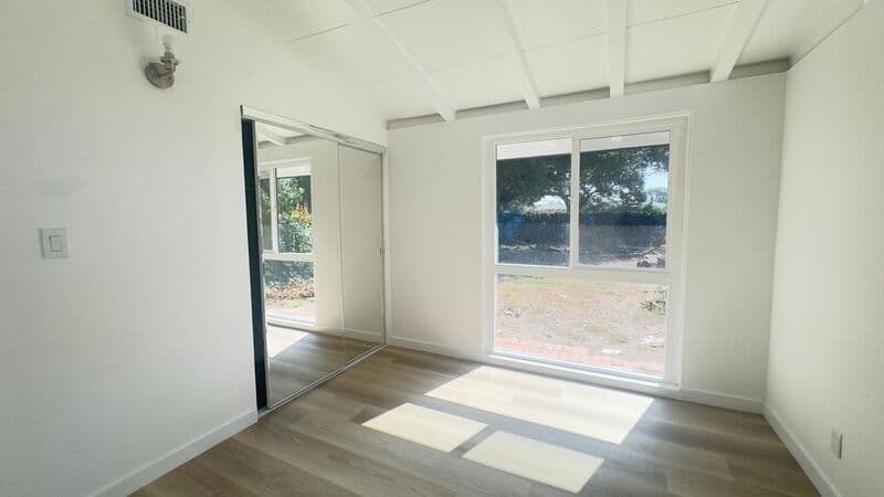 Glendora House: 1254 E Ada Ave