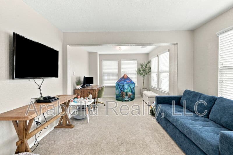 San Antonio House: 9814 Marbach Bend