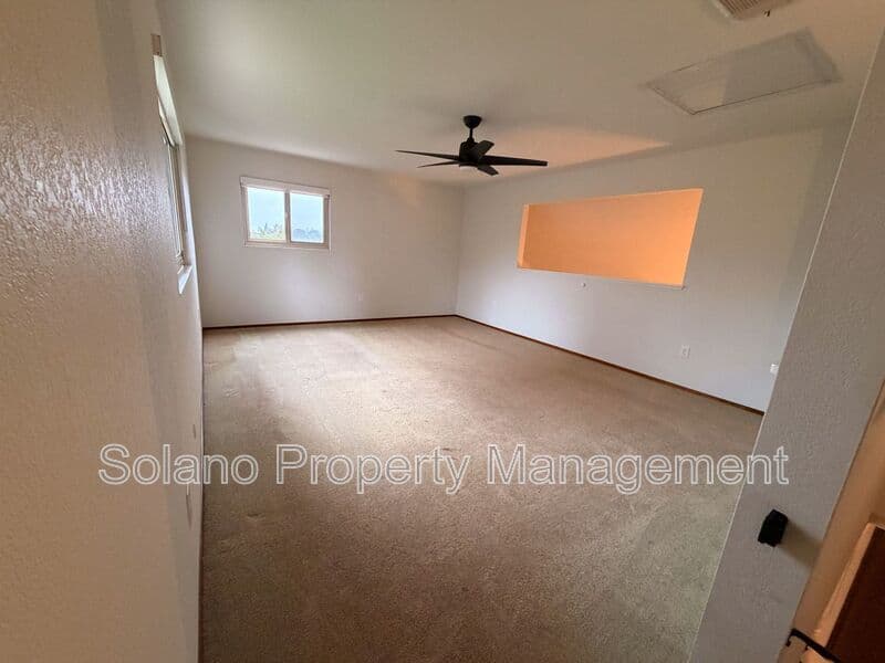 Dixon House: 950 Pembroke Way