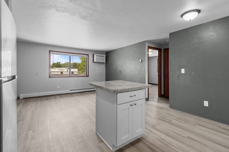 Green Bay Condo: 1534 Moraine Terrace - 2