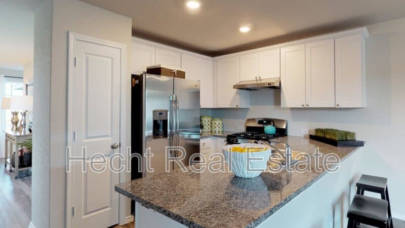 Seguin House: 9269 James Bowie