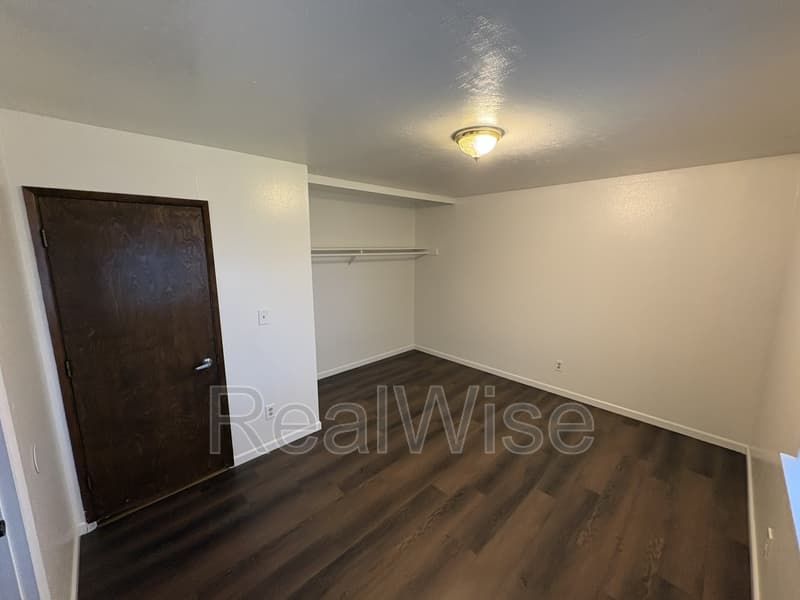 Sutherlin House: 231 Hawthorne St