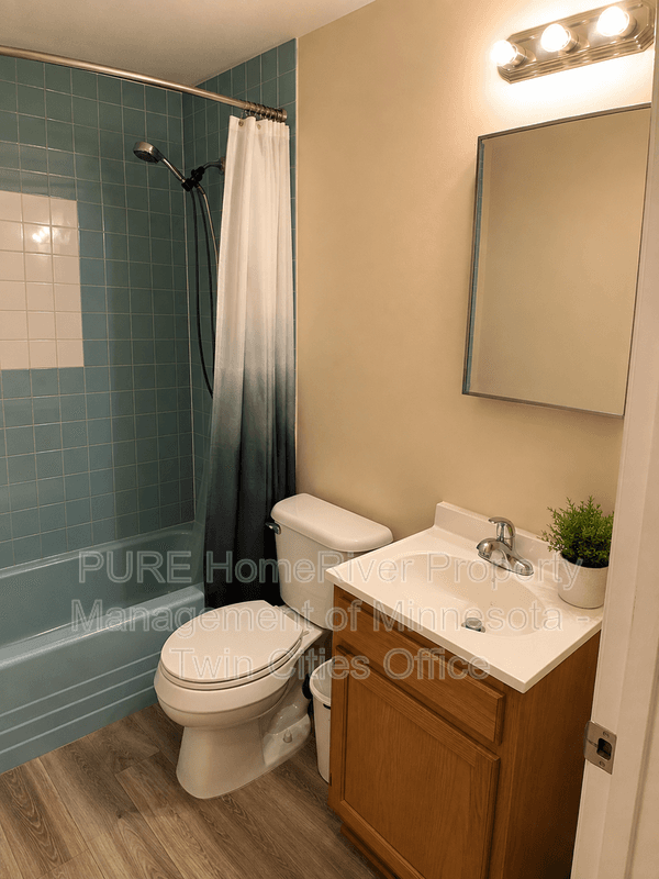 Saint Paul Condo: 840 Beech St