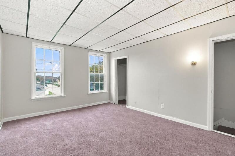 West Jefferson House: 20 - 22 S. Twin St.