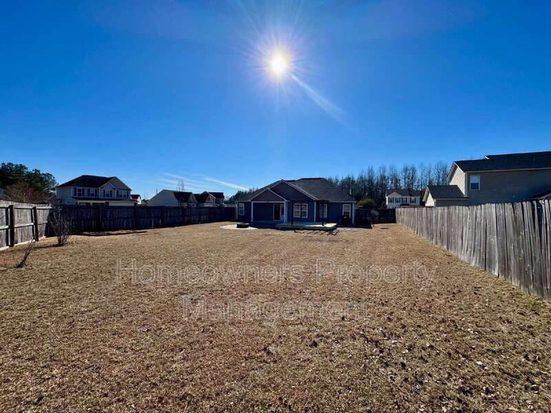 Raeford House: 114 Edisto Ct