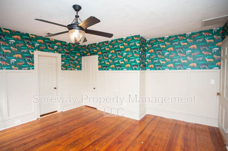 Medford House: 16 Union St
