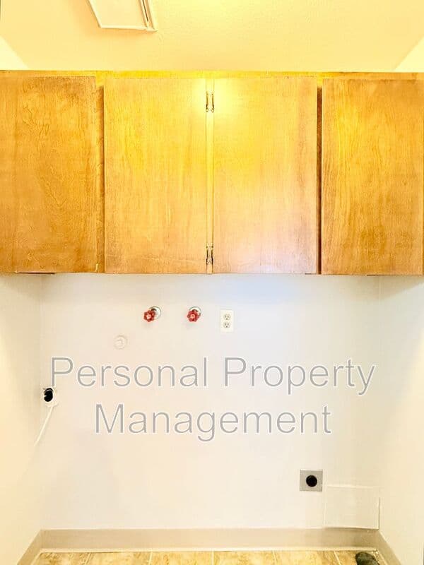 Vancouver House: 414 W 39th St