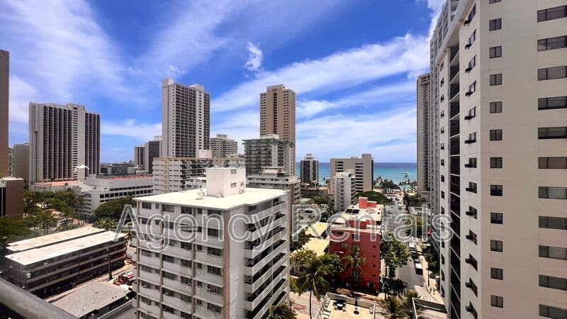 Honolulu Condo: 2440 Kuhio Ave. #1410