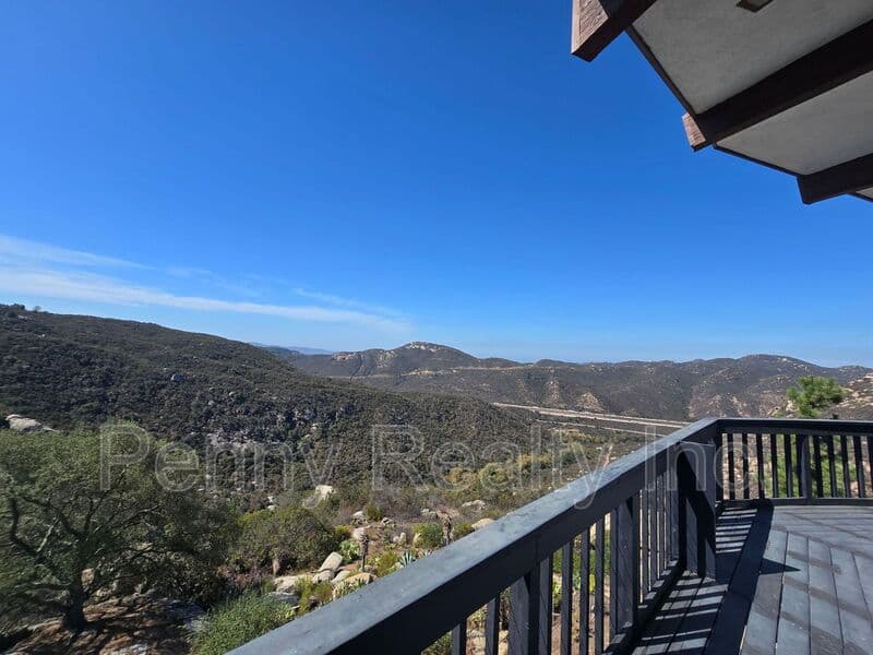 Escondido House: 9603 Indian Creek Way