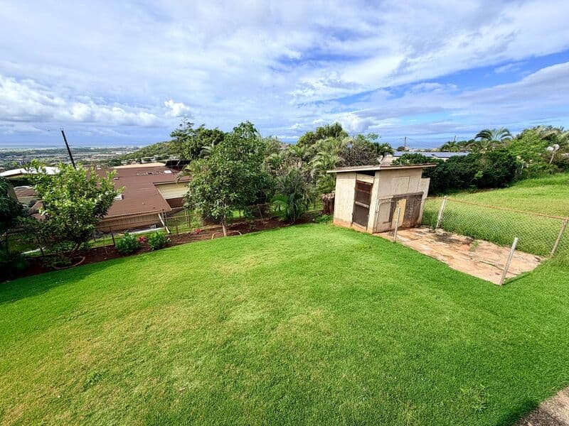 Kapolei House: 92-708 Makakilo Dr.