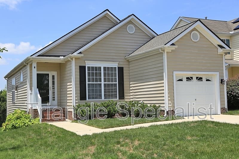 Raleigh House: 5513 Creekdale Circle