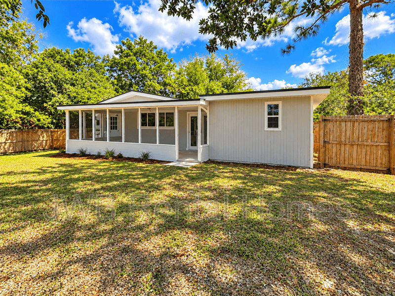 Jacksonville House: 7742 Kershaw Dr S