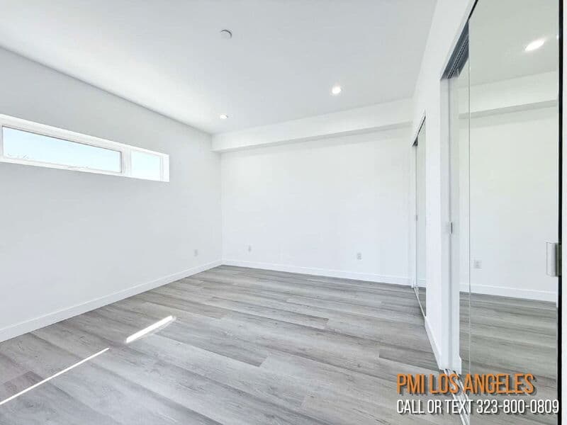 Los Angeles Condo: 1258 Leighton Avenue