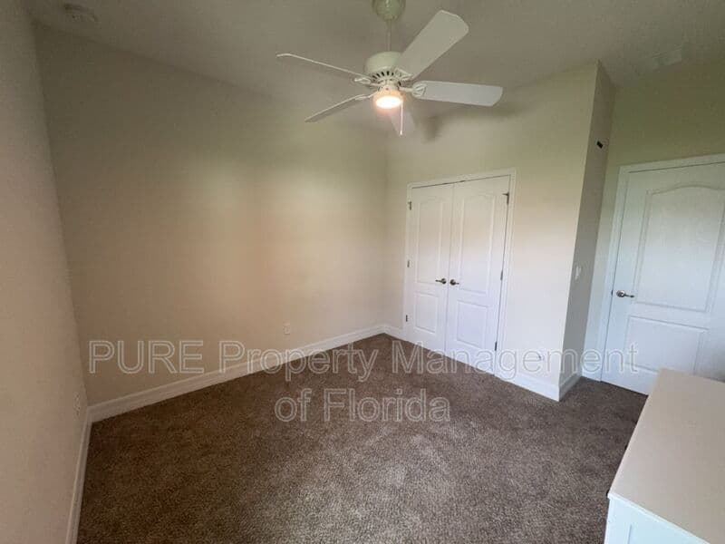 Ocala House: 13831 Sw 33rd Terr
