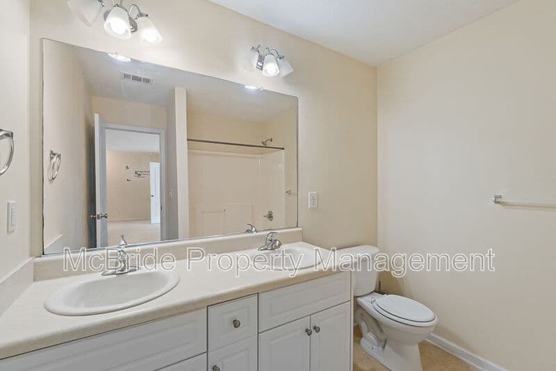 Martinez House: 3237 Riverstone Drive