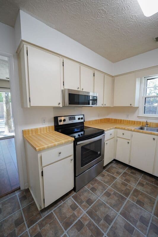Savannah House: 11 Brandy Lane