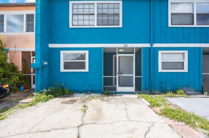 Largo Townhome: 2820 South Pines Drive - 131