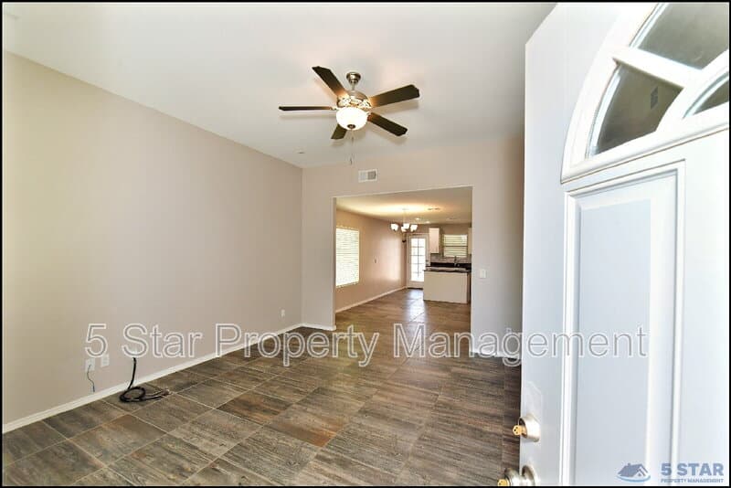 Horizon City House: 963 Aircoupe Way !!