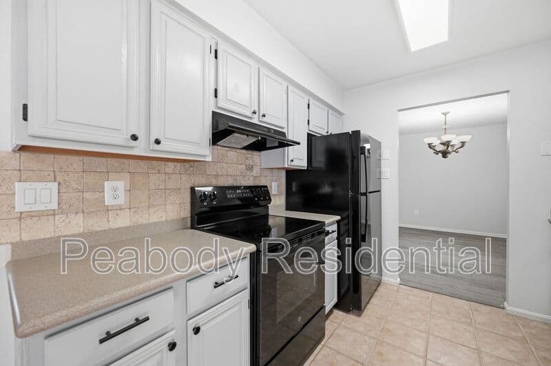 Great Falls House: 10609 Oxford Ct