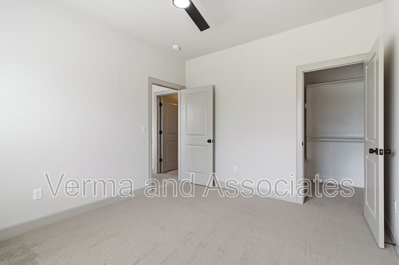 Centerton House: 1041 Whistler St