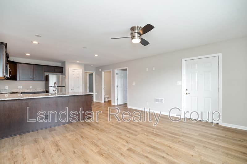 Louisville Condo: 7312 Tiger Way