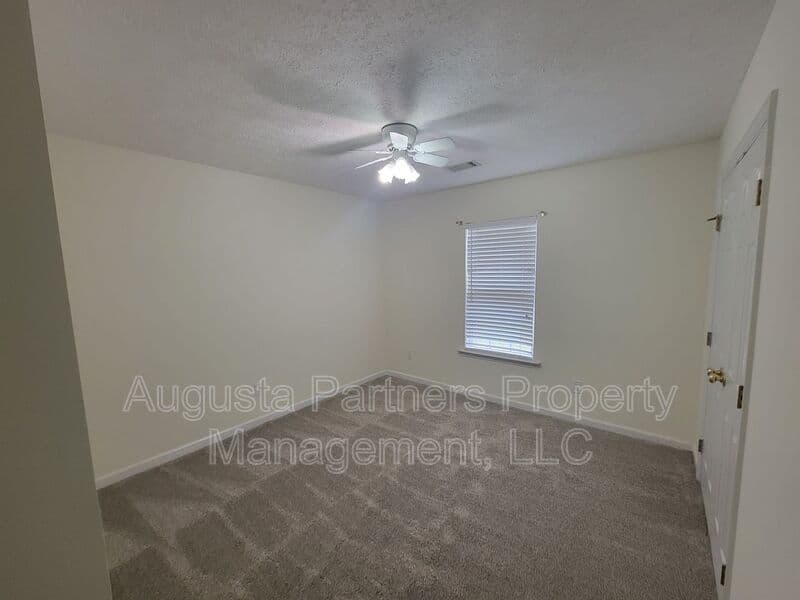 Evans House: 481 Connemara Trl